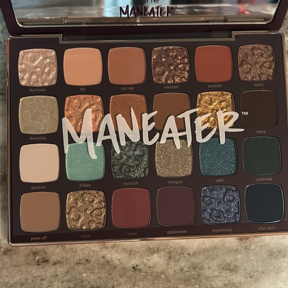 Tarte Maneater Nightfall Eyeshadow Palette-NWT - Picture 6 of 9